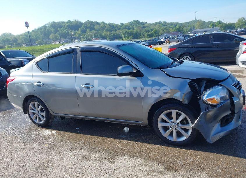 Photo 13 of 2014 Nissan Versa 1.6 SL (VIN 3N1CN7AP7EL827901)