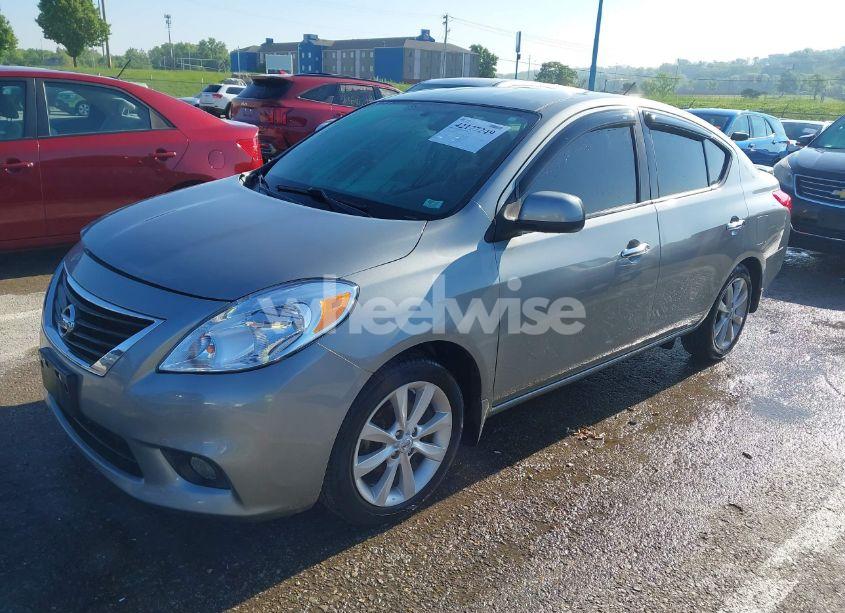 Photo 2 of 2014 Nissan Versa 1.6 SL (VIN 3N1CN7AP7EL827901)