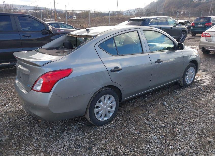 Photo 4 of 2014 Nissan Versa 1.6 S+ (VIN 3N1CN7AP7EL845749)