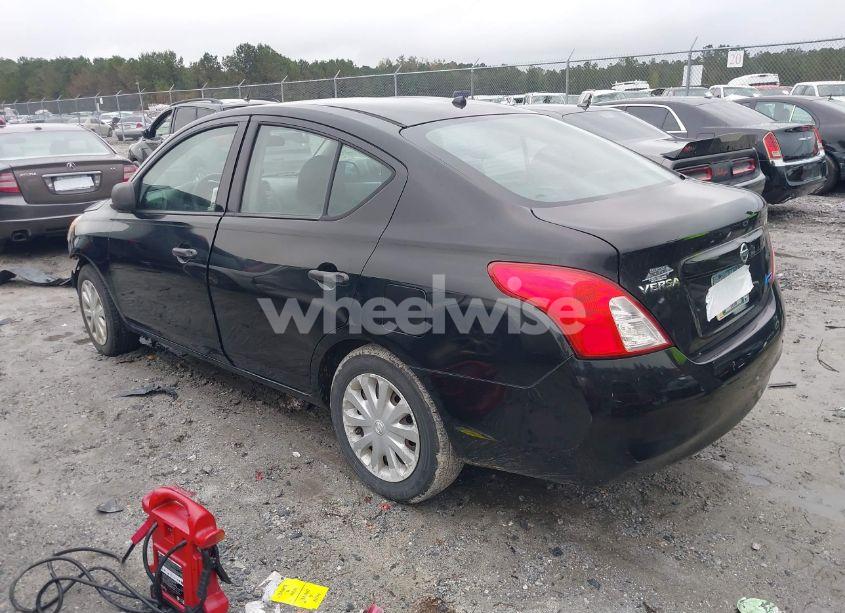 Photo 3 of 2014 Nissan Versa 1.6 S (VIN 3N1CN7AP7EL845766)