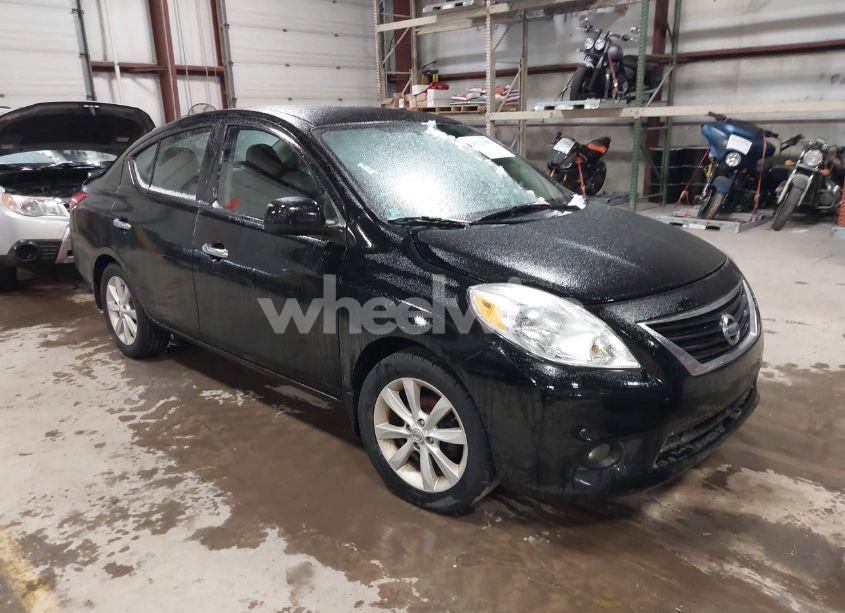 2014 Nissan Versa 1.6 SL (VIN 3N1CN7AP7EL845878) main photo