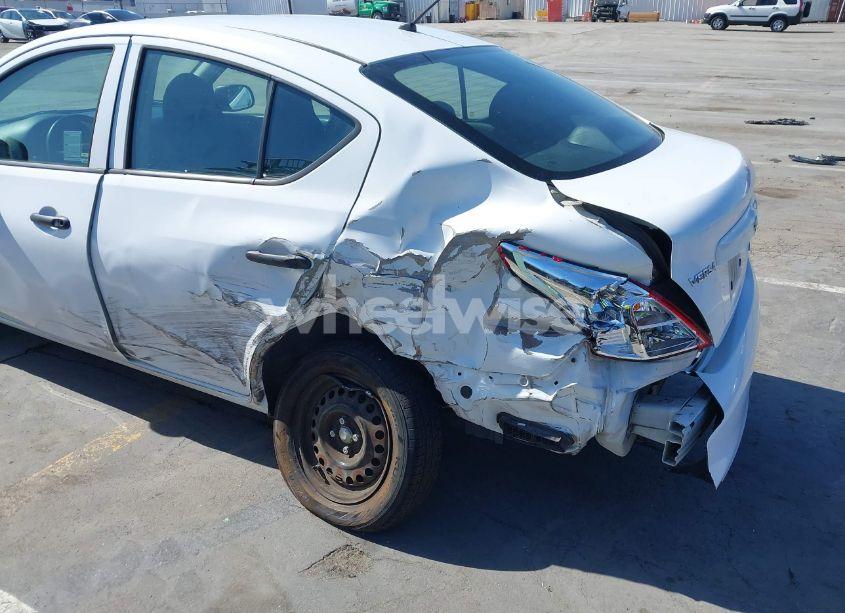 Photo 6 of 2014 Nissan Versa 1.6 S (VIN 3N1CN7AP7EL866097)