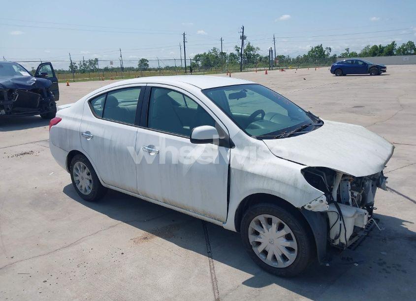 2014 Nissan Versa 1.6 SV (VIN 3N1CN7AP7EL866987) main photo