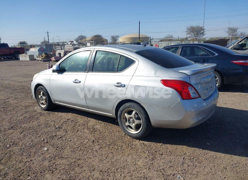 Photo 3 of 2014 Nissan Versa 1.6 SV (VIN 3N1CN7AP7EL870392)