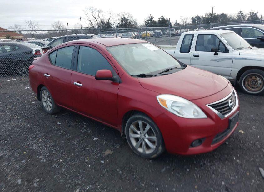 2014 Nissan Versa 1.6 SL (VIN 3N1CN7AP7EL877925) main photo