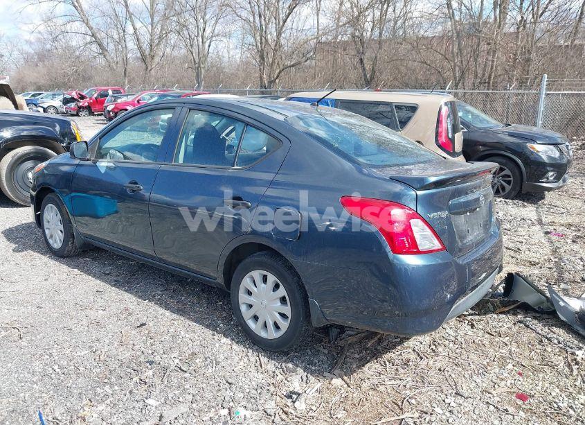 Photo 3 of 2015 Nissan Versa 1.6 S+ (VIN 3N1CN7AP7FL837023)
