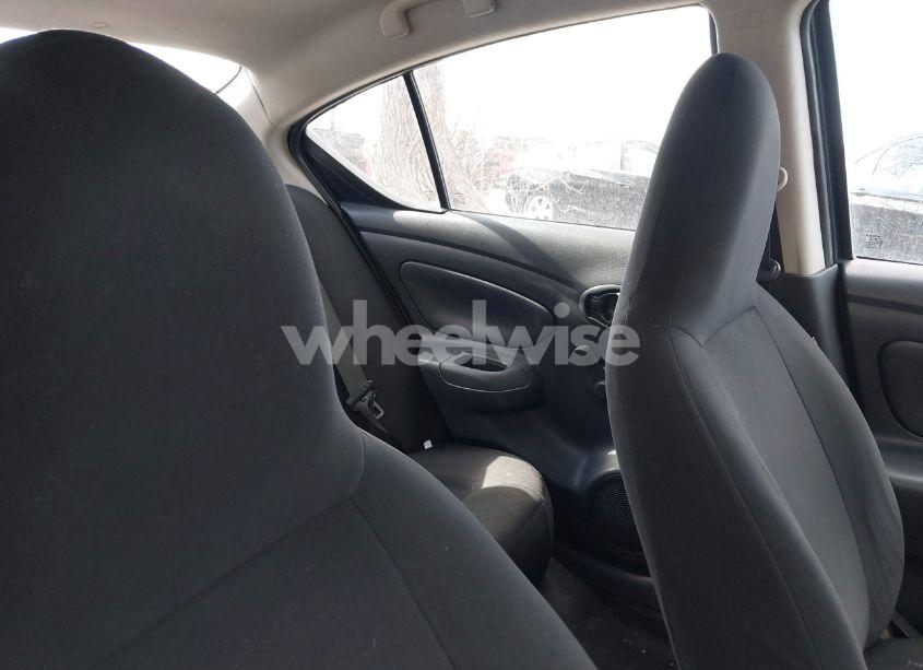 Photo 8 of 2015 Nissan Versa 1.6 S+ (VIN 3N1CN7AP7FL837023)