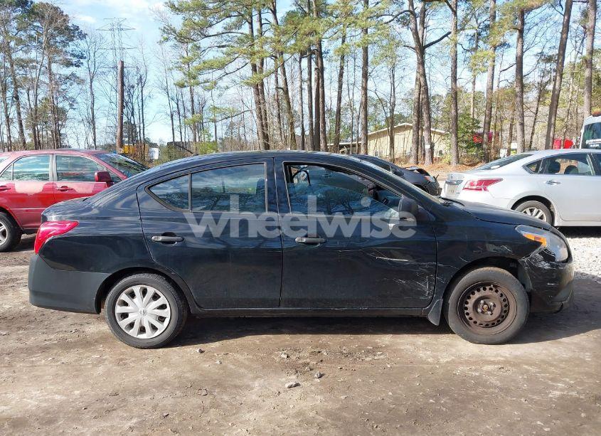 Photo 13 of 2015 Nissan Versa 1.6 S (VIN 3N1CN7AP7FL837555)