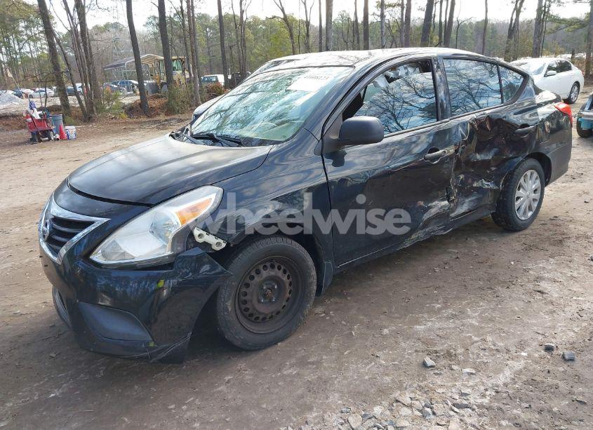 Photo 2 of 2015 Nissan Versa 1.6 S (VIN 3N1CN7AP7FL837555)