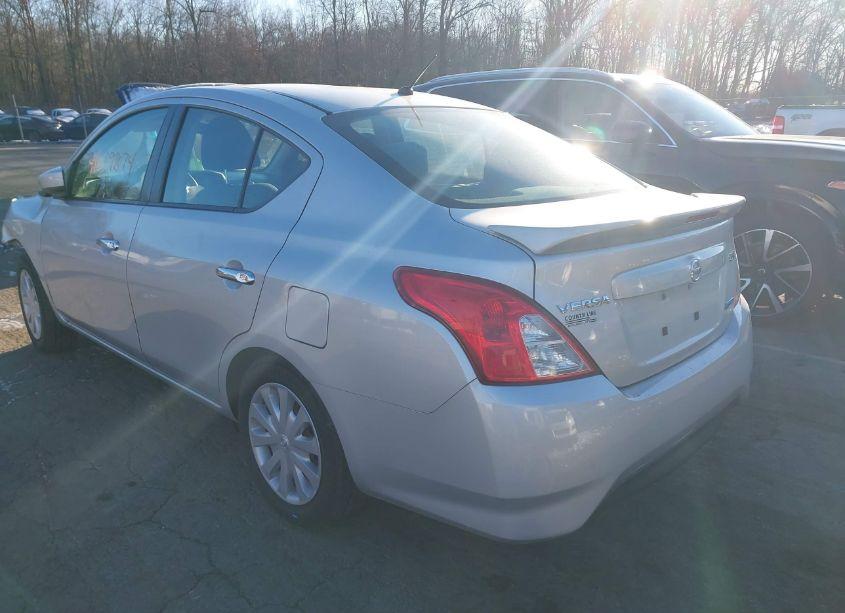 Photo 3 of 2015 Nissan Versa 1.6 SV (VIN 3N1CN7AP7FL853688)