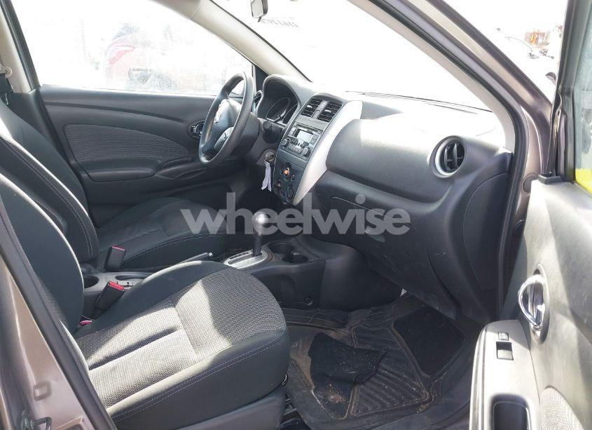 Photo 5 of 2015 Nissan Versa 1.6 SV (VIN 3N1CN7AP7FL860995)