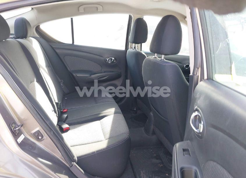 Photo 8 of 2015 Nissan Versa 1.6 SV (VIN 3N1CN7AP7FL860995)