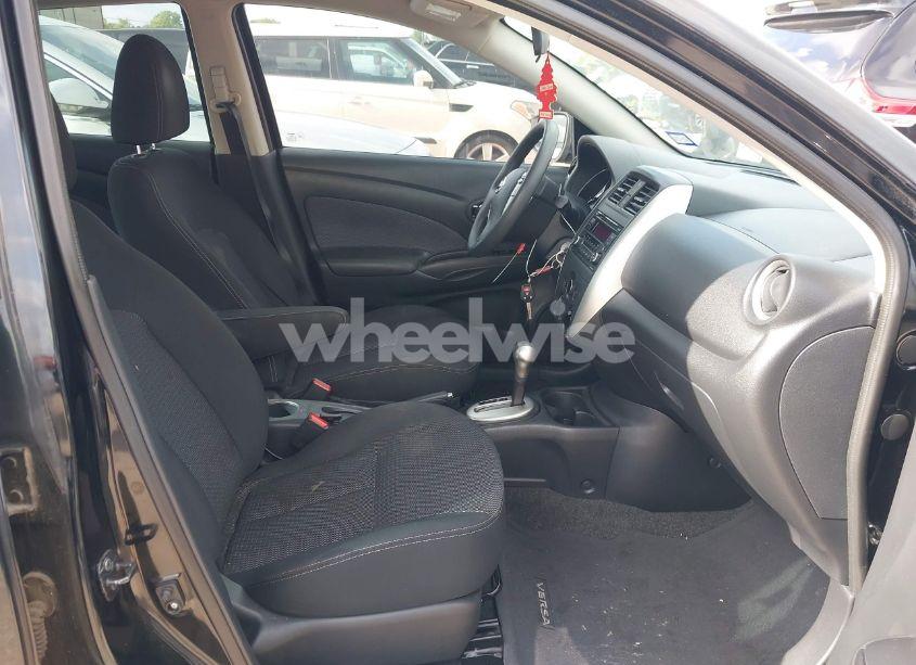 Photo 5 of 2015 Nissan Versa 1.6 SV (VIN 3N1CN7AP7FL892104)