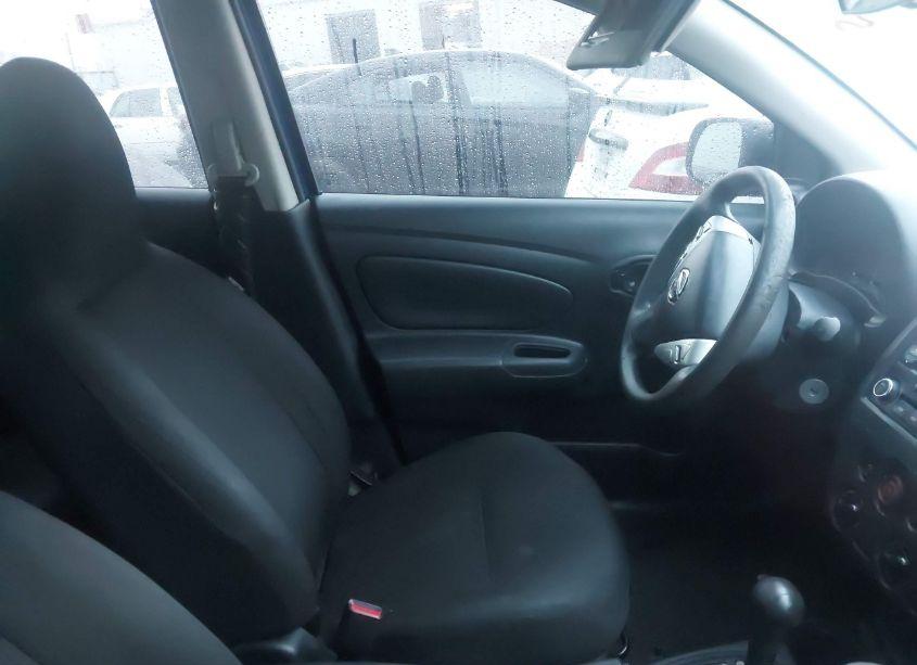 Photo 5 of 2015 Nissan Versa 1.6 S+ (VIN 3N1CN7AP7FL899165)