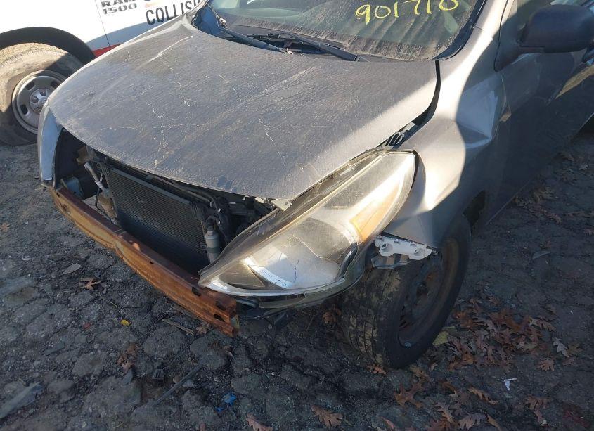 Photo 6 of 2015 Nissan Versa 1.6 S+ (VIN 3N1CN7AP7FL901710)