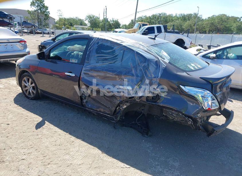 Photo 3 of 2015 Nissan Versa 1.6 SL (VIN 3N1CN7AP7FL908222)