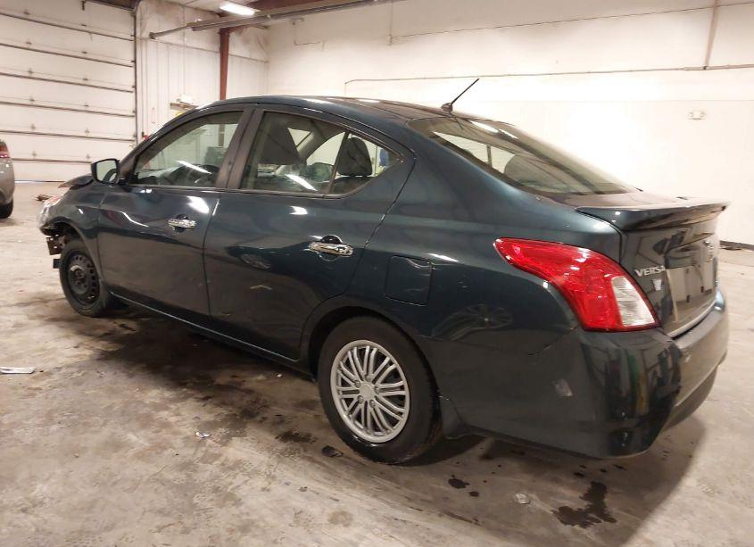 Photo 3 of 2015 Nissan Versa 1.6 SV (VIN 3N1CN7AP7FL922671)