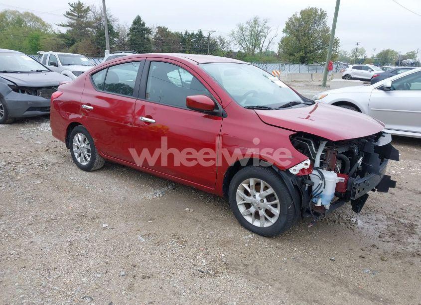2015 Nissan Versa 1.6 SV (VIN 3N1CN7AP7FL931306) main photo