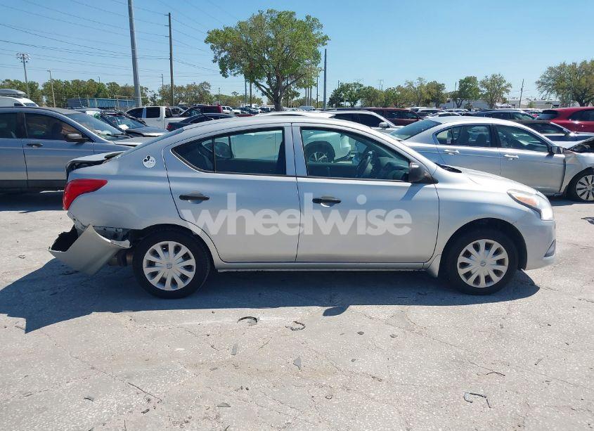 Photo 13 of 2015 Nissan Versa 1.6 S (VIN 3N1CN7AP7FL934089)