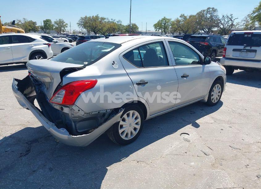Photo 4 of 2015 Nissan Versa 1.6 S (VIN 3N1CN7AP7FL934089)