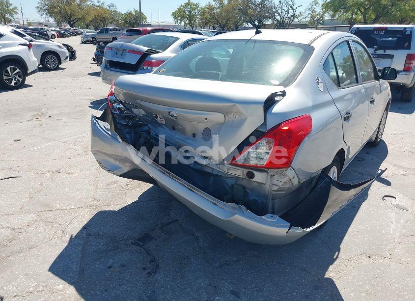 Photo 6 of 2015 Nissan Versa 1.6 S (VIN 3N1CN7AP7FL934089)