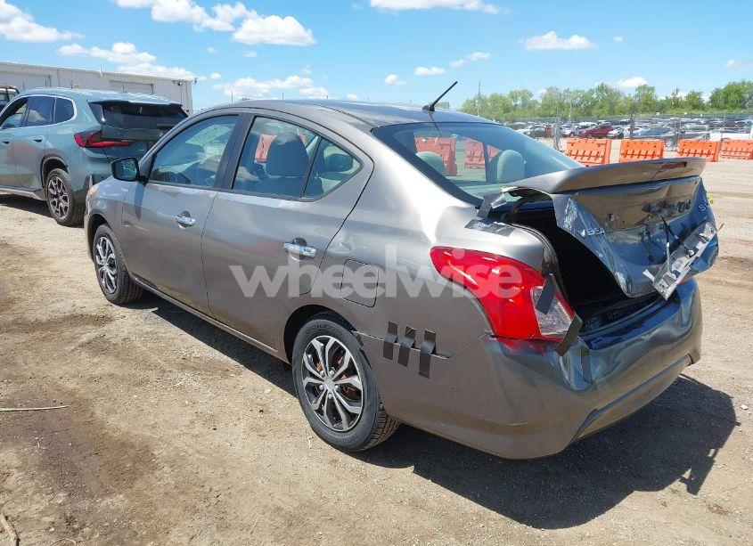 Photo 3 of 2016 Nissan Versa 1.6 S/1.6 S+/1.6 SL/1.6 SV (VIN 3N1CN7AP7GL805691)