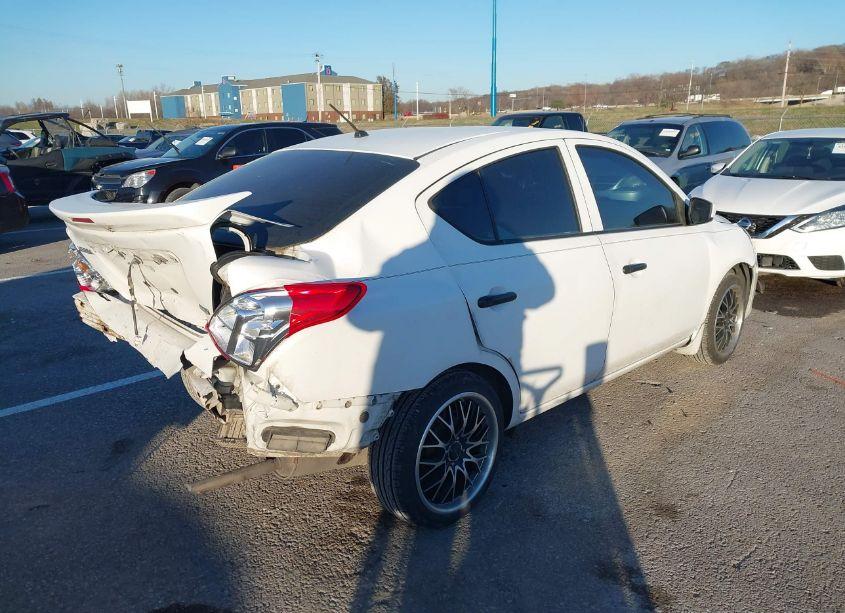 Photo 4 of 2016 Nissan Versa 1.6 S+ (VIN 3N1CN7AP7GL827450)