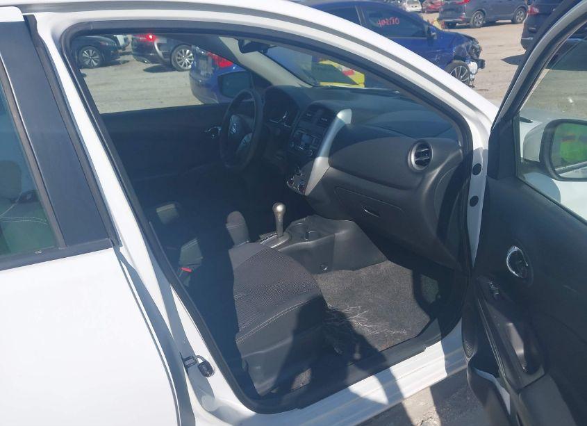 Photo 5 of 2016 Nissan Versa 1.6 S/1.6 S+/1.6 SL/1.6 SV (VIN 3N1CN7AP7GL850422)