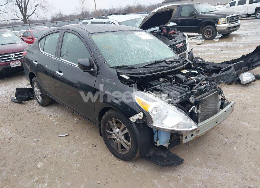2016 Nissan Versa (VIN 3N1CN7AP7GL854440) main photo
