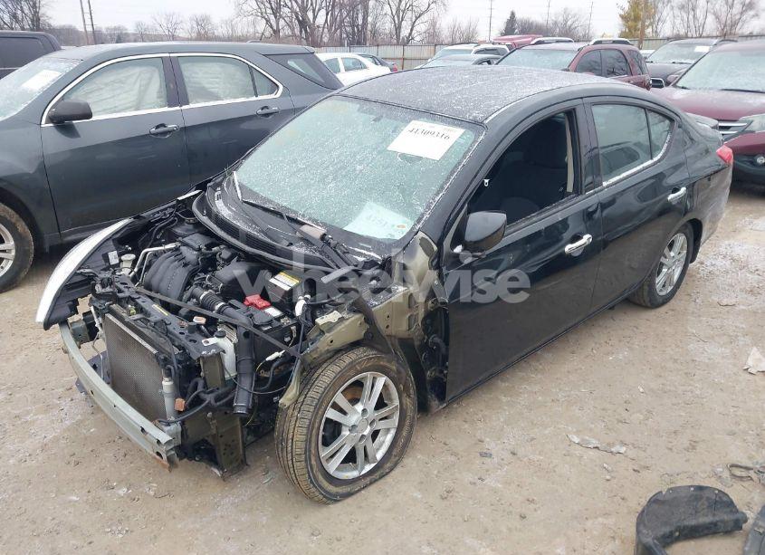 Photo 2 of 2016 Nissan Versa (VIN 3N1CN7AP7GL854440)