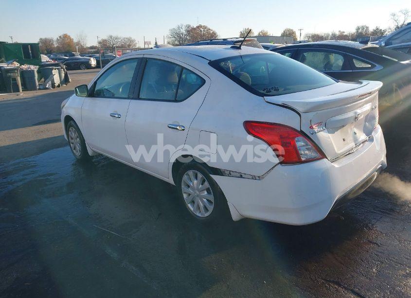 Photo 3 of 2016 Nissan Versa 1.6 SV (VIN 3N1CN7AP7GL914359)