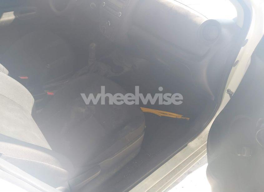 Photo 5 of 2017 Nissan Versa 1.6 S (VIN 3N1CN7AP7HL801481)