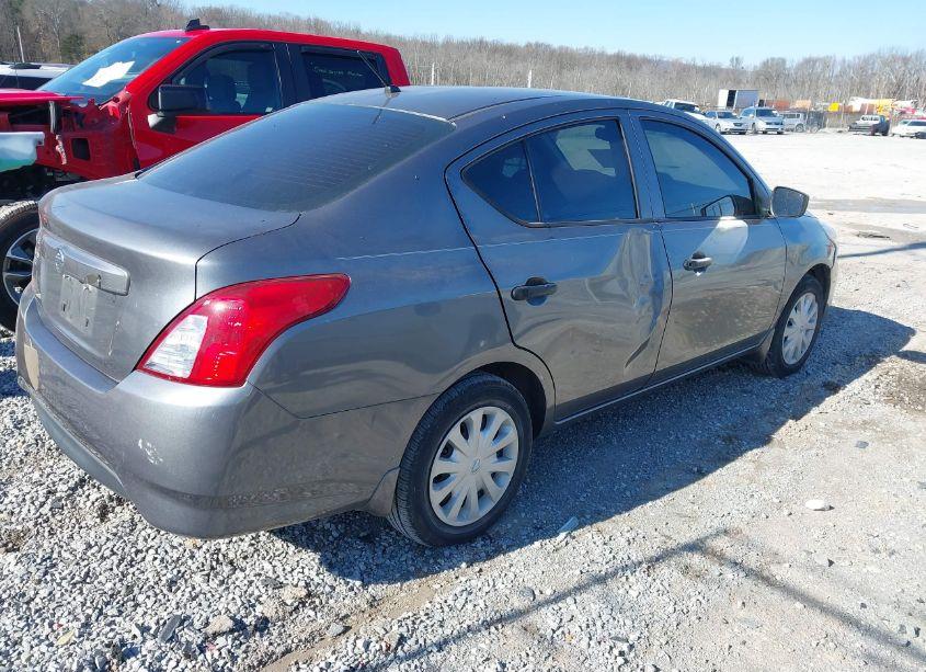 Photo 4 of 2017 Nissan Versa 1.6 S (VIN 3N1CN7AP7HL852012)