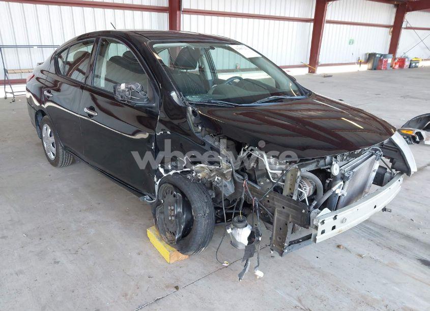 2017 Nissan Versa 1.6 SV (VIN 3N1CN7AP7HL862314) main photo