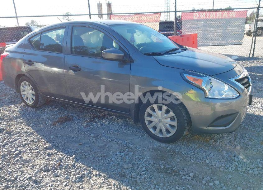 2017 Nissan Versa 1.6 S+ (VIN 3N1CN7AP7HL865035) main photo
