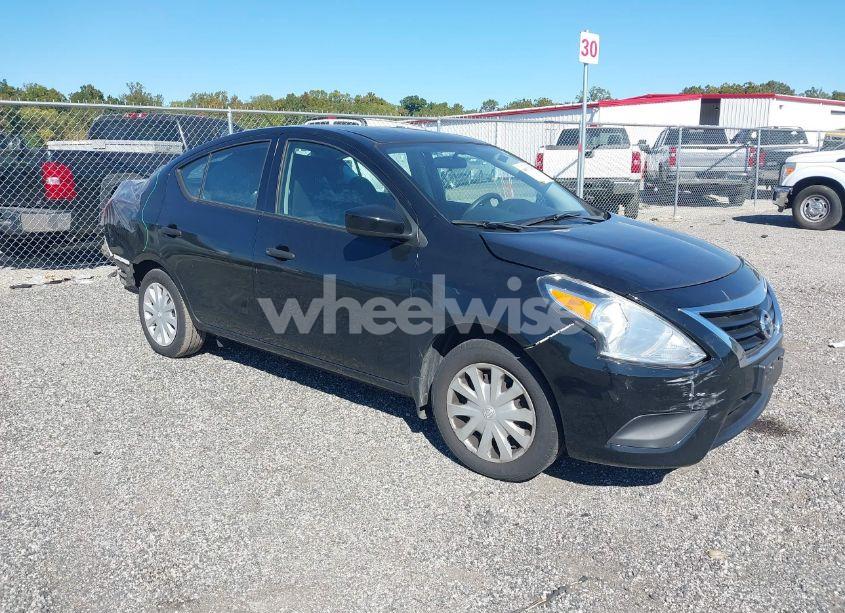 2017 Nissan Versa 1.6 S+ (VIN 3N1CN7AP7HL871658) main photo