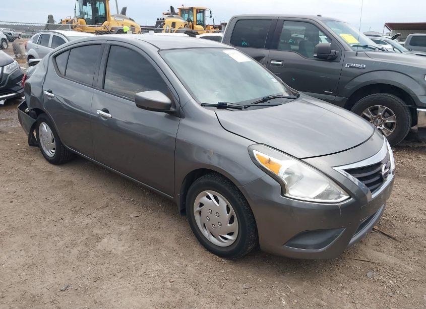 2017 Nissan Versa 1.6 SV (VIN 3N1CN7AP7HL902391) main photo