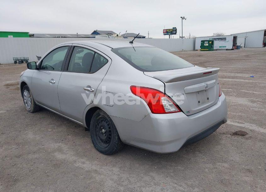 Photo 3 of 2018 Nissan Versa 1.6 SV (VIN 3N1CN7AP7JK411346)