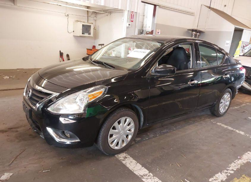 Photo 2 of 2018 Nissan Versa 1.6 SV (VIN 3N1CN7AP7JL810638)