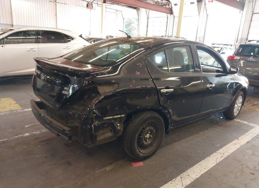 Photo 4 of 2018 Nissan Versa 1.6 SV (VIN 3N1CN7AP7JL810638)