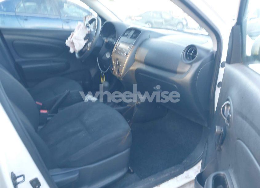 Photo 5 of 2018 Nissan Versa 1.6 S+ (VIN 3N1CN7AP7JL836575)