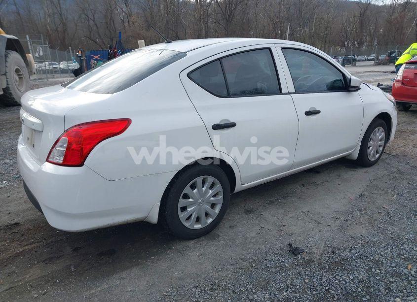 Photo 4 of 2018 Nissan Versa 1.6 S (VIN 3N1CN7AP7JL844806)