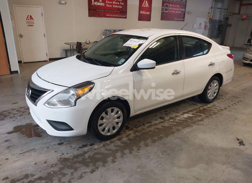 Photo 2 of 2018 Nissan Versa 1.6 SV (VIN 3N1CN7AP7JL845941)