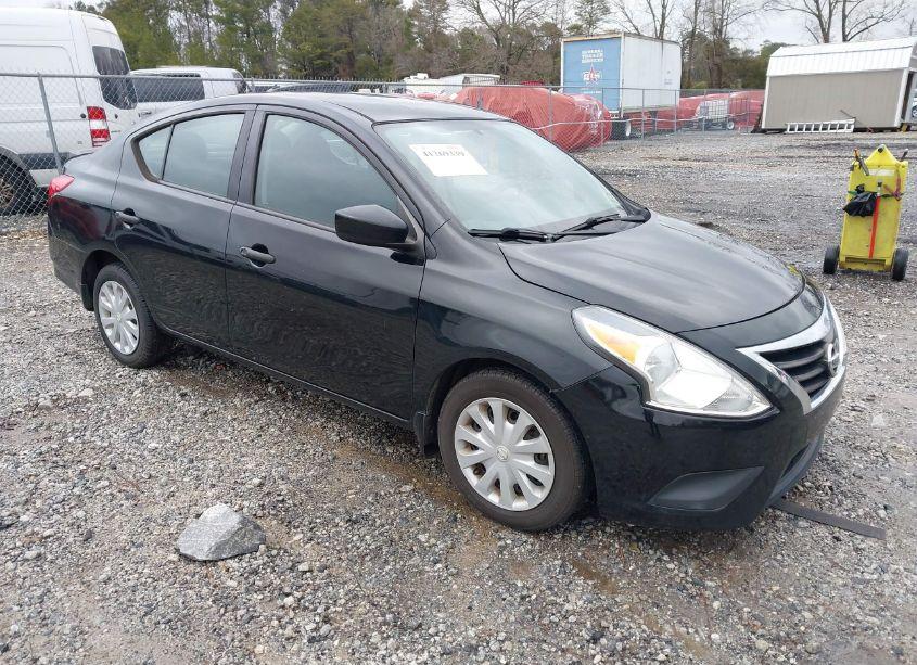2018 Nissan Versa 1.6 S+ (VIN 3N1CN7AP7JL863260) main photo
