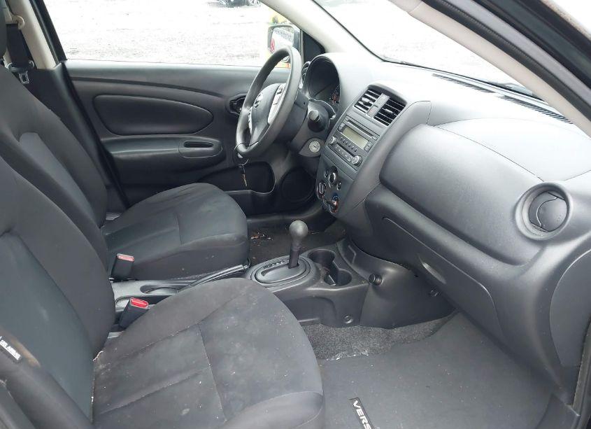 Photo 5 of 2018 Nissan Versa 1.6 S+ (VIN 3N1CN7AP7JL863260)