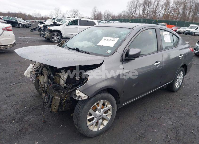 Photo 2 of 2018 Nissan Versa 1.6 SV (VIN 3N1CN7AP7JL863601)