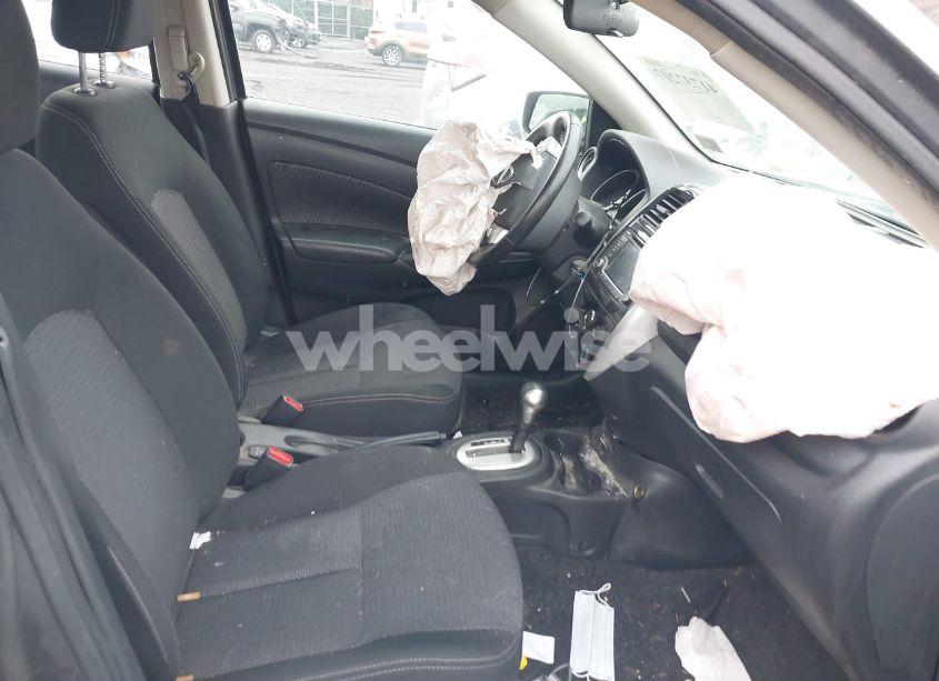 Photo 5 of 2018 Nissan Versa 1.6 SV (VIN 3N1CN7AP7JL863601)