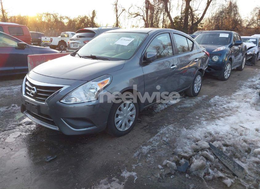 Photo 2 of 2018 Nissan Versa 1.6 SV (VIN 3N1CN7AP7JL870158)