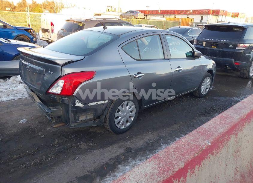 Photo 4 of 2018 Nissan Versa 1.6 SV (VIN 3N1CN7AP7JL870158)