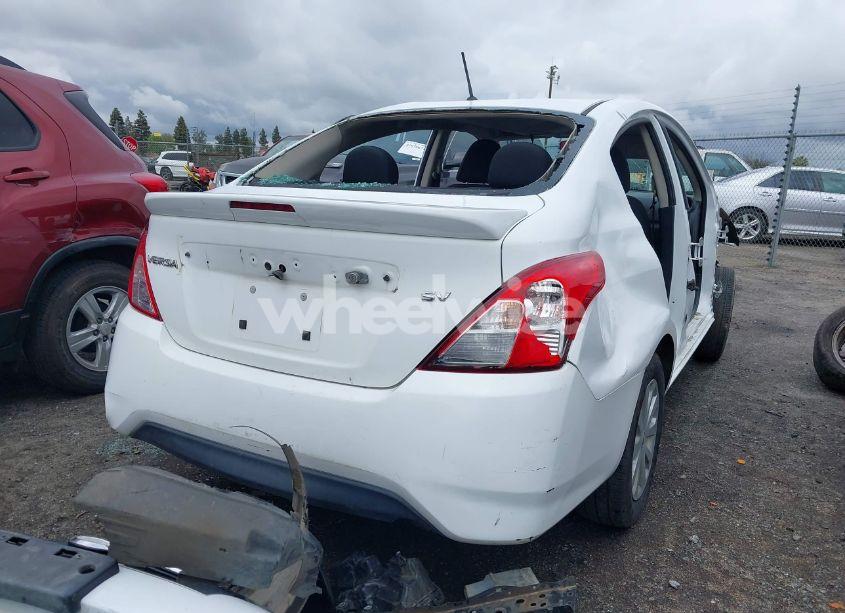 Photo 4 of 2018 Nissan Versa 1.6 SV (VIN 3N1CN7AP7JL875232)